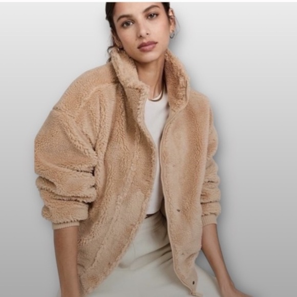 Alo Sherpa Jacket - Picture 2 of 14